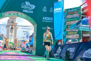 BIB: 140, 100
                            <button type="button" onclick="openModal(24864279)" class="btn btn-primary btn-sm float-right btn-popup" data-toggle="modal" data-target=".modal-high-quality">
                        <i class="fas fa-shopping-cart"></i> Add to Cart
                    </button>
                                            <button type="button" onclick="isThisMe(24864279, true)" class="btn btn-success btn-sm float-right btn-popup btn-isme hidden" data-toggle="tooltip" data-placement="bottom" title="นี่คือรูปของคุณใช่ไหม คลิกที่นี่เพื่อเอาเข้าอัลบั้ม">
                        <i class="fas fa-plus"></i> Add to album
                    </button>
                    <button type="button" onclick="isThisMe(24864279, false)" class="btn btn-warning btn-sm float-right btn-popup btn-isnotme hidden">
                        <i class="fas fa-ban"></i> Remove from album
                    </button>